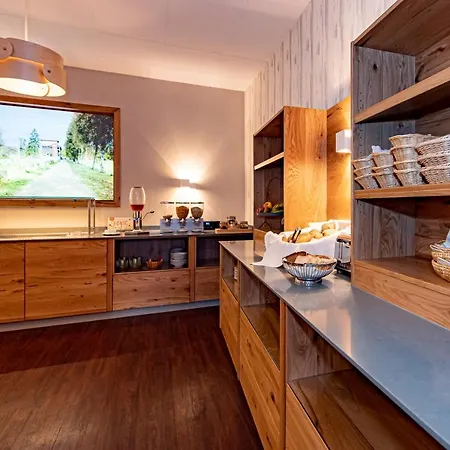Bayerischer Hof 3*